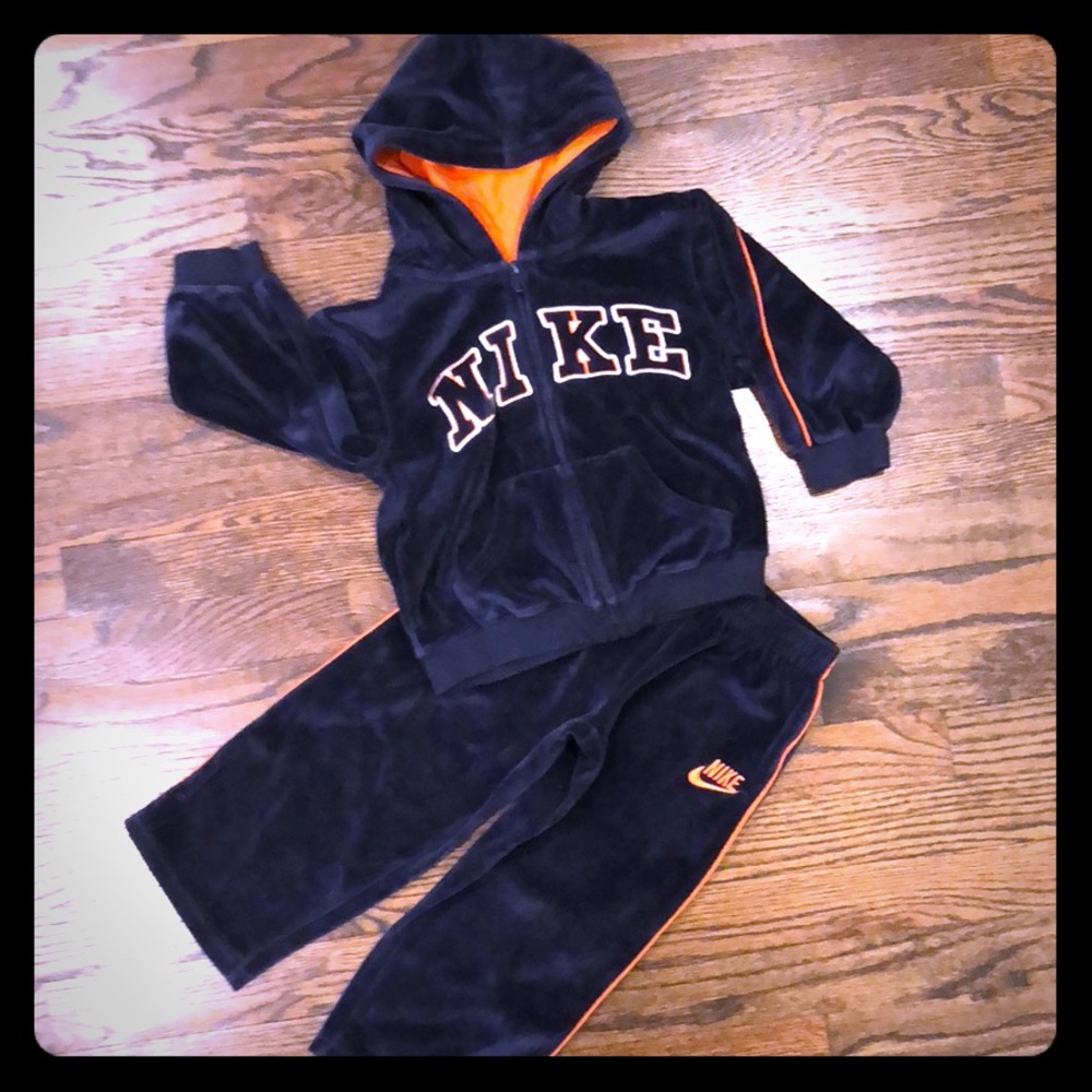 Nike Boys Sweatsuit Outfit